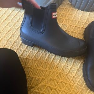 Short matte hunter rain boots